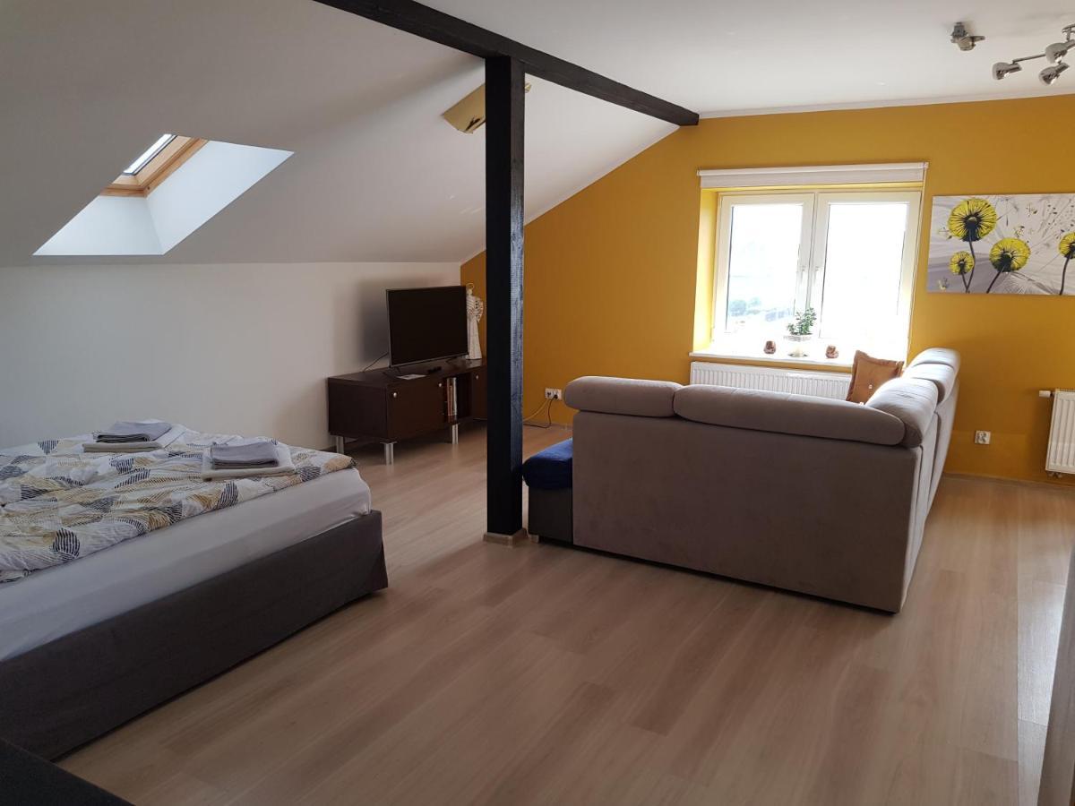 Malinowa 36 Apartamenty Chojnice Exteriör bild