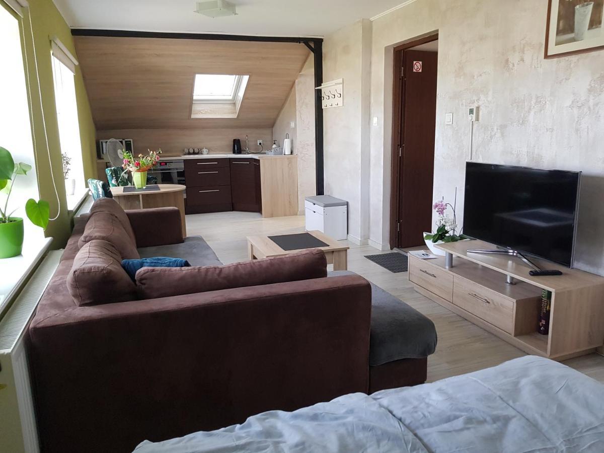 Malinowa 36 Apartamenty Chojnice Exteriör bild