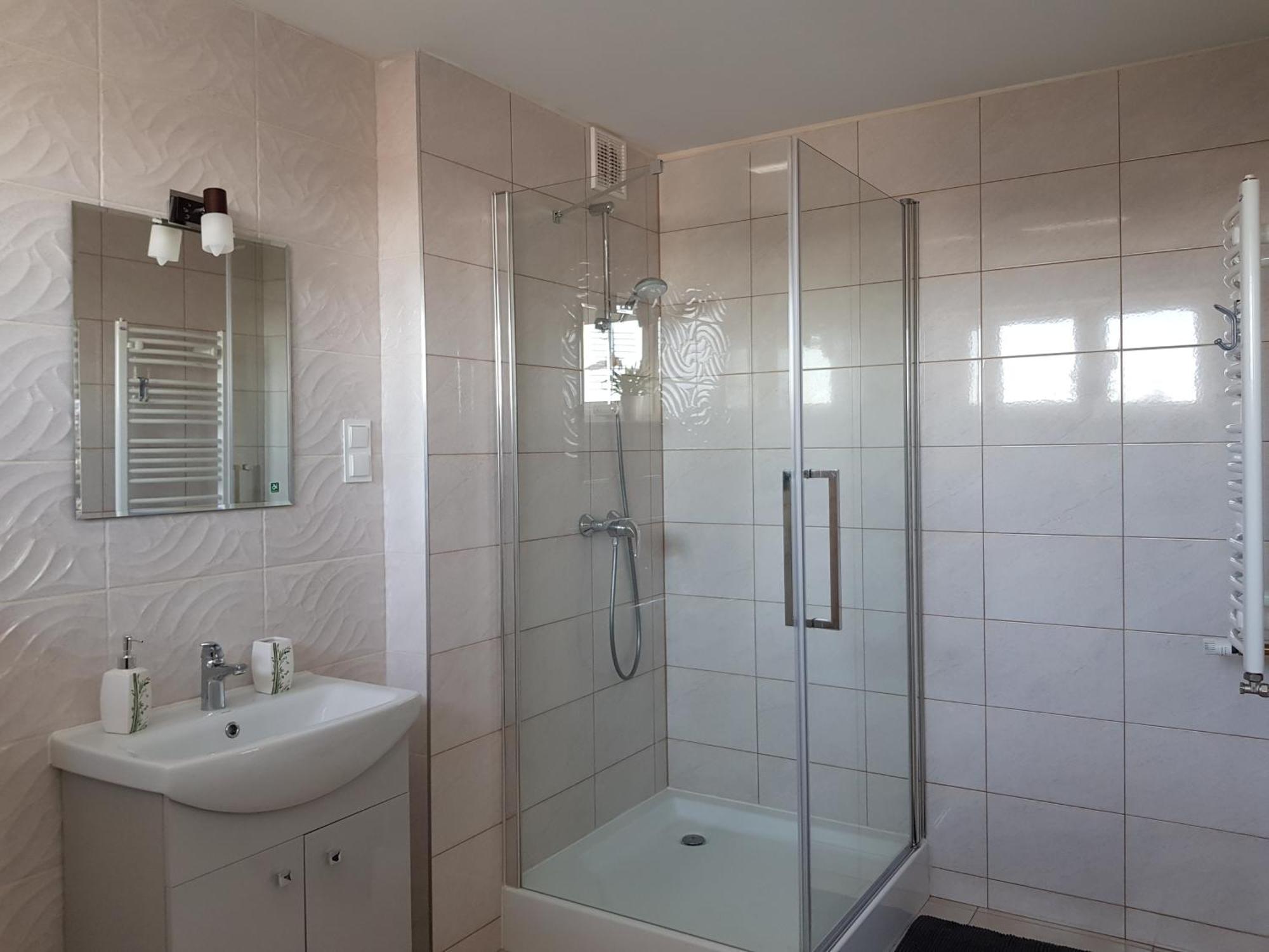Malinowa 36 Apartamenty Chojnice Rum bild