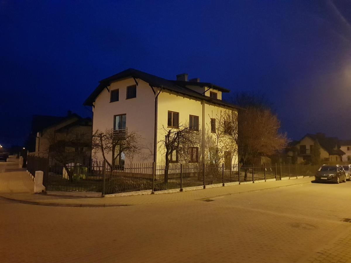 Malinowa 36 Apartamenty Chojnice Exteriör bild
