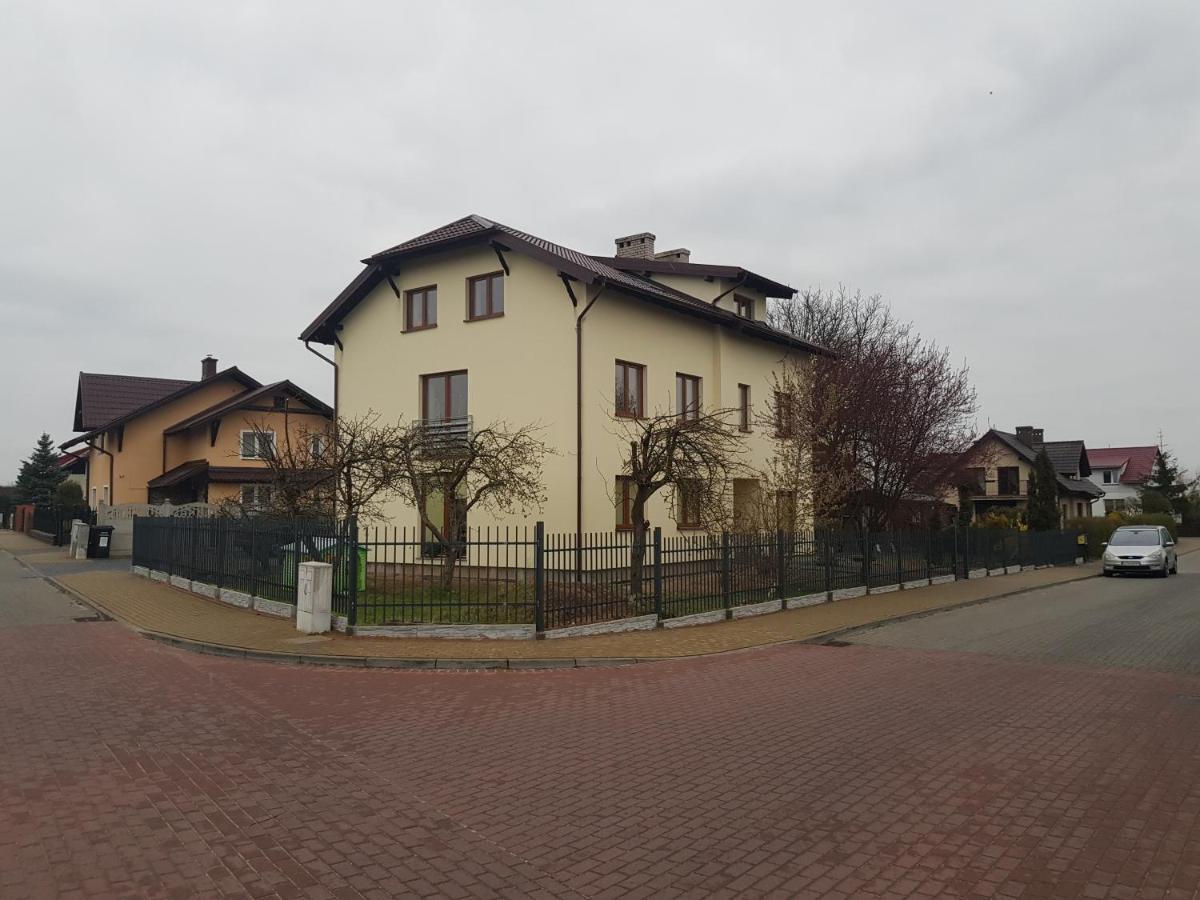 Malinowa 36 Apartamenty Chojnice Exteriör bild